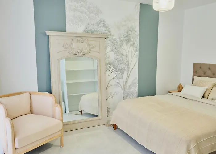 Bel Appart Au Charme Parisien, Pour 6 Personnes
